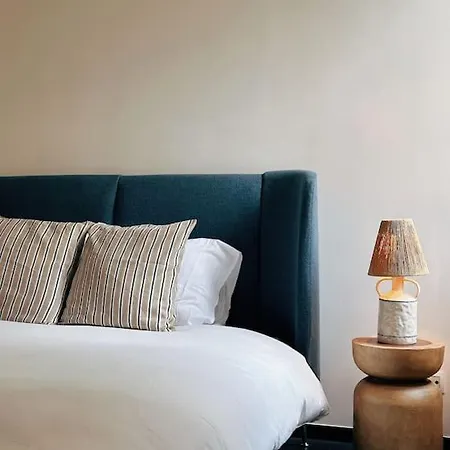 Right In The Center Your Getaway * Ghent