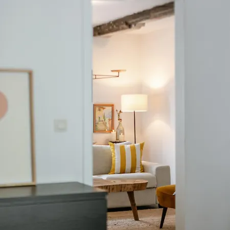 Apartamento Right In The Center Your Getaway *